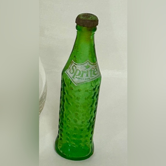 Vintage 3 piece LOT Miniature Coca Cola & Sprite Bottles & 7UP Retro Glass Cup - Picture 7 of 14